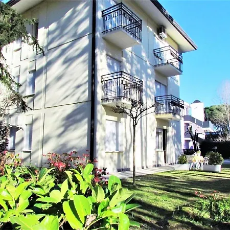 Charming In With Private Terrace Appartement