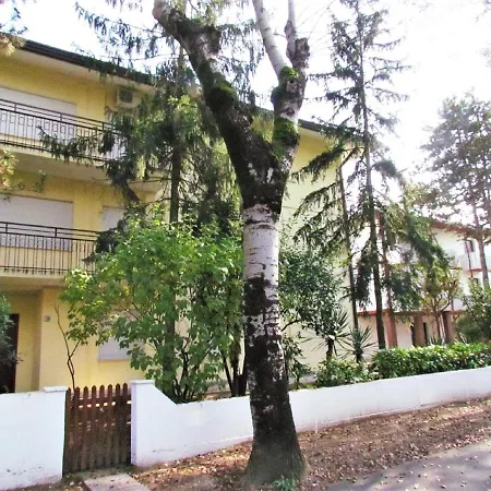 Charming In With Private Terrace Appartement Bibione
